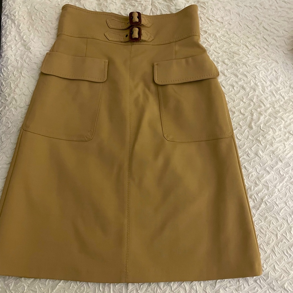 vintage-style fitted skirt